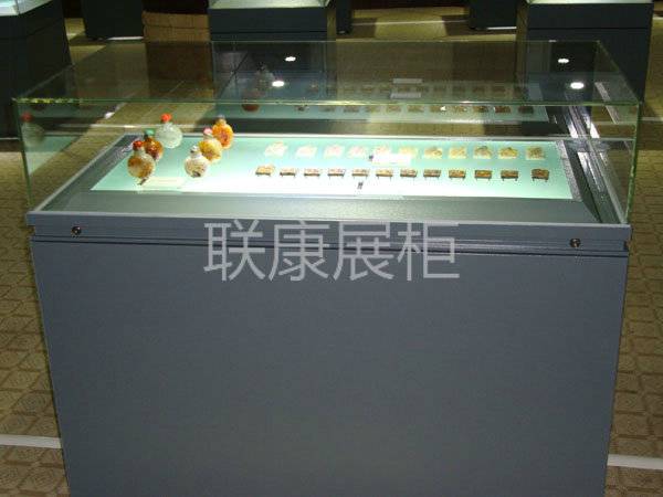 文物展柜獨(dú)立平柜
