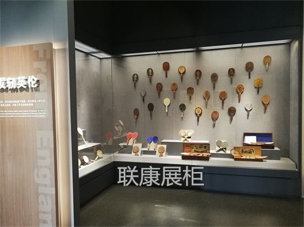 博物館文物展柜所用的玻璃是什么玻璃，怎樣挑選優(yōu)質(zhì)的展柜玻璃呢？