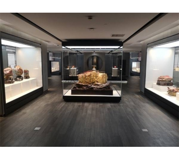 博物館獨(dú)立展柜