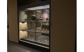 博物館文物展柜制作廠(chǎng)家的設(shè)計(jì)標(biāo)準(zhǔn)是怎么樣的？